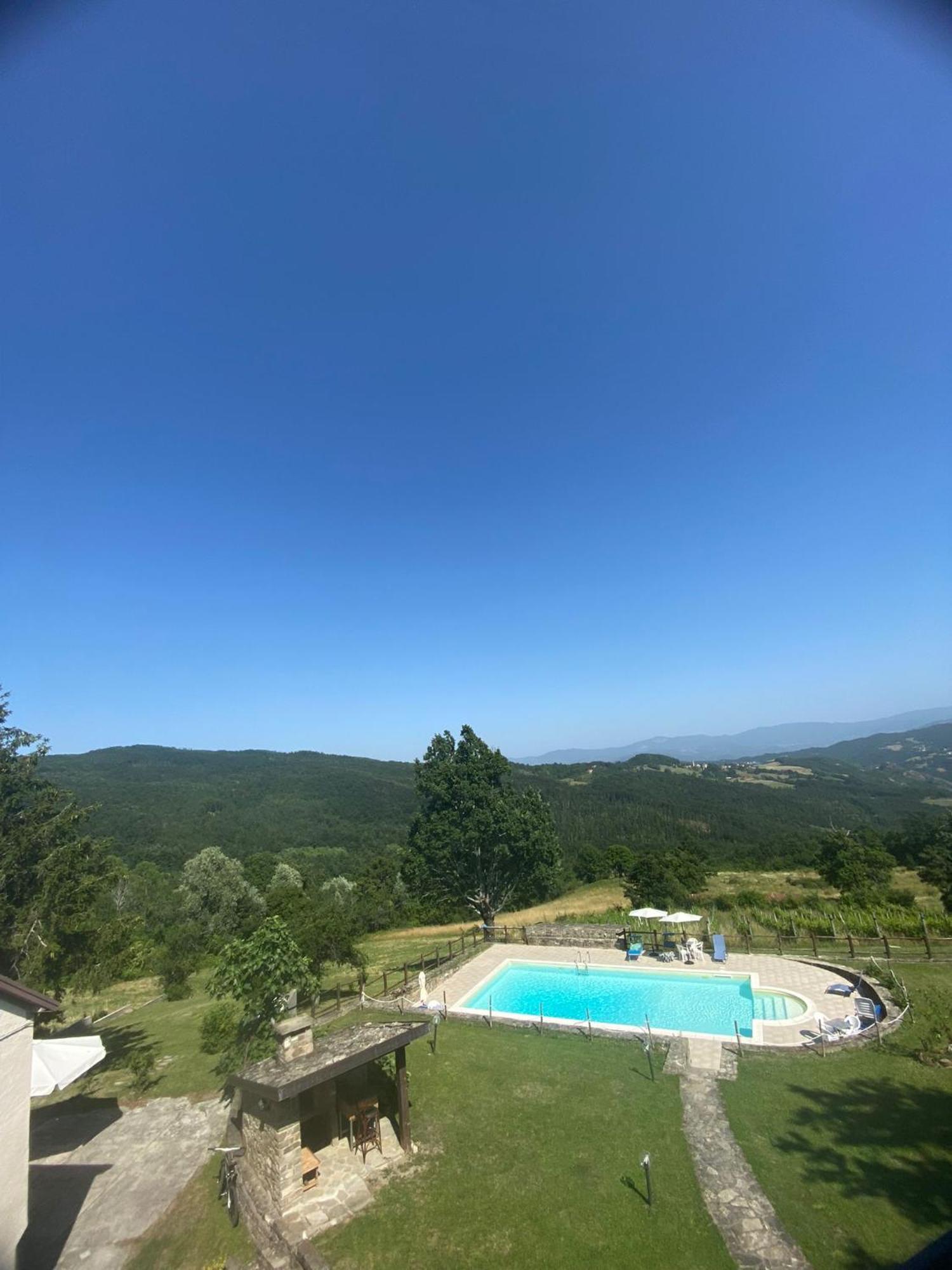 הוילה Pianelleto Casa Vacanze Fattoria Il Cerro מראה חיצוני תמונה